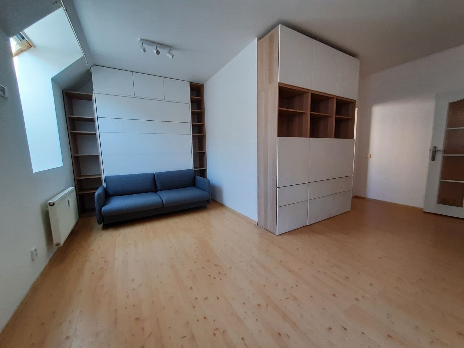 Pronájem bytu 2+1 70 m², Věštínská, Praha, Praha Pronájem bytu 2+1 70 m², Věštínská, Praha, Praha