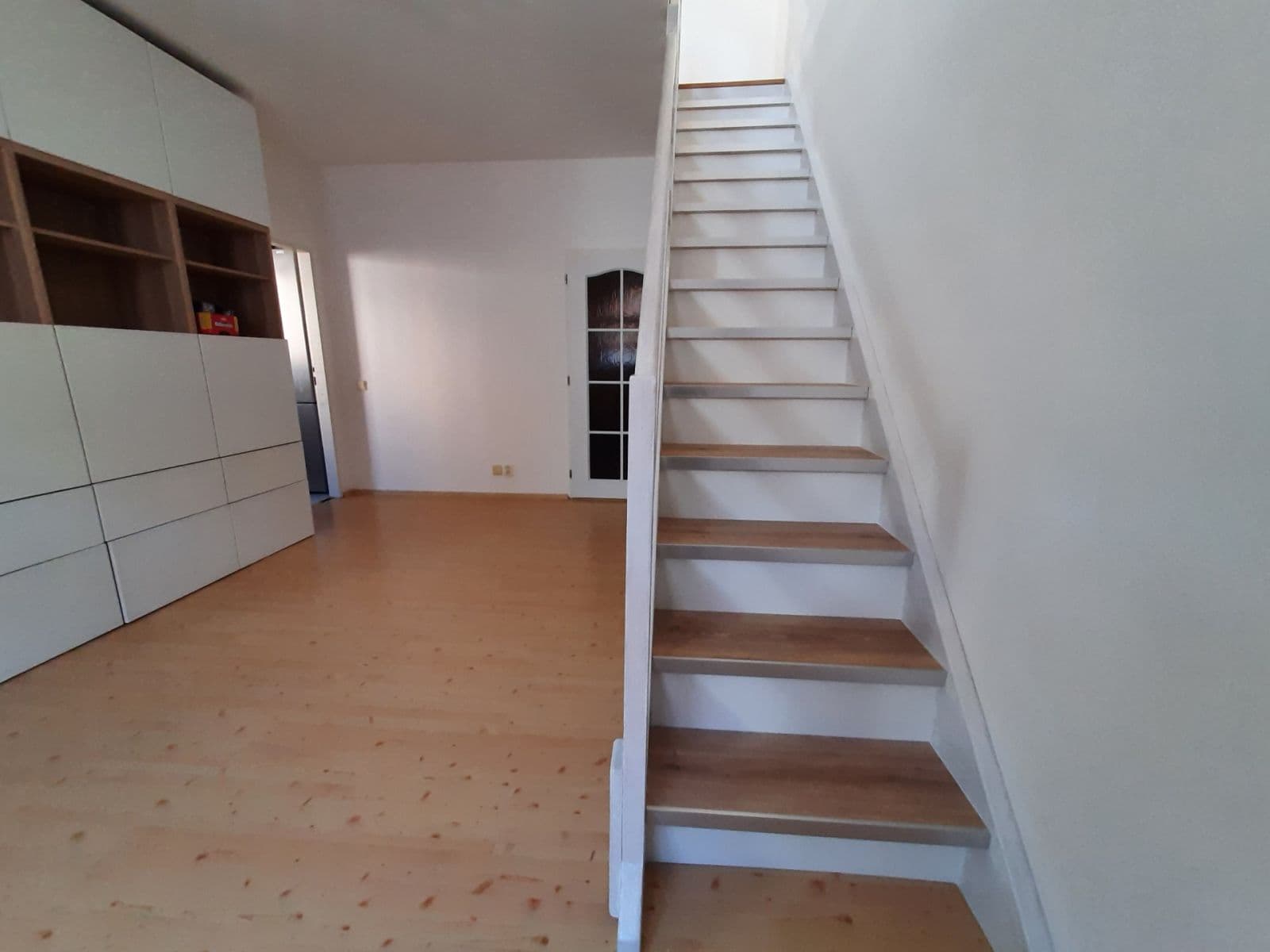 Pronájem bytu 2+1 70 m², Věštínská, Praha, Praha Pronájem bytu 2+1 70 m², Věštínská, Praha, Praha