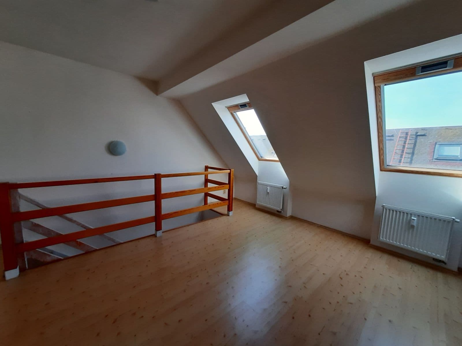 Pronájem bytu 2+1 70 m², Věštínská, Praha, Praha Pronájem bytu 2+1 70 m², Věštínská, Praha, Praha