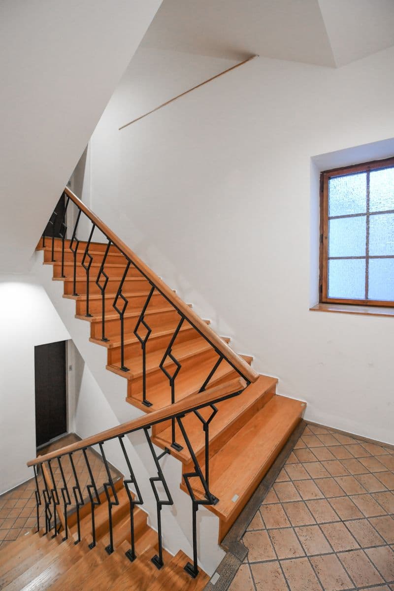 Pronájem bytu 88 m², Husova, Praha, Praha Pronájem bytu 88 m², Husova, Praha, Praha