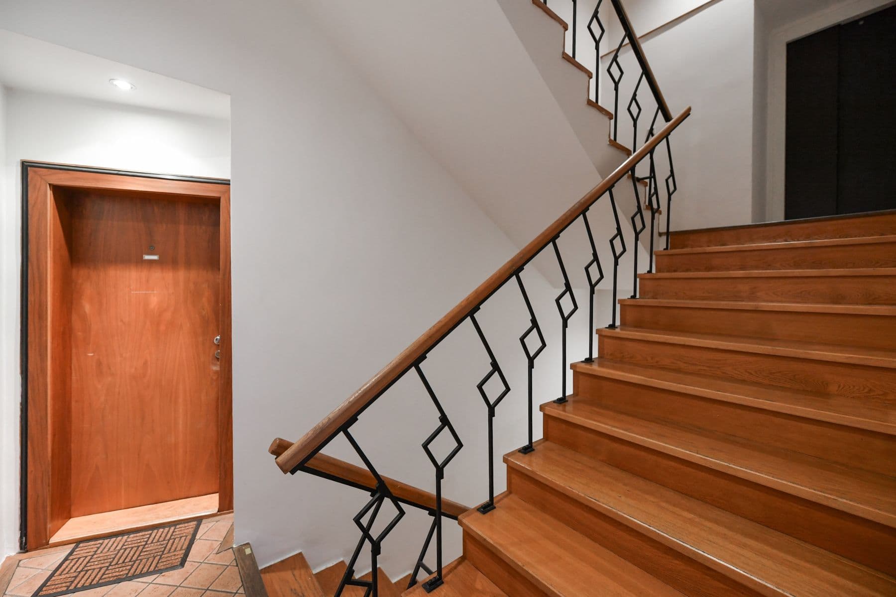 Pronájem bytu 88 m², Husova, Praha, Praha Pronájem bytu 88 m², Husova, Praha, Praha
