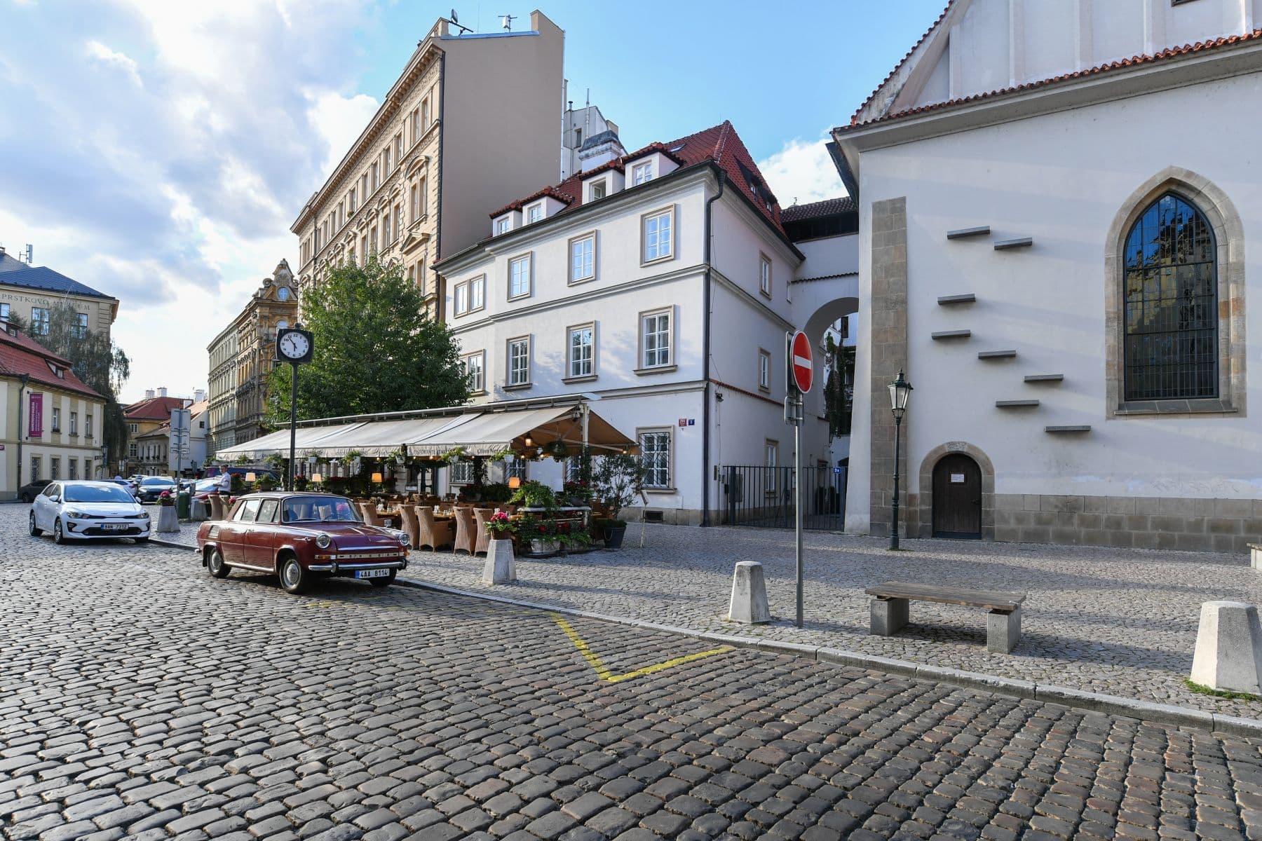 Pronájem bytu 88 m², Husova, Praha, Praha Pronájem bytu 88 m², Husova, Praha, Praha