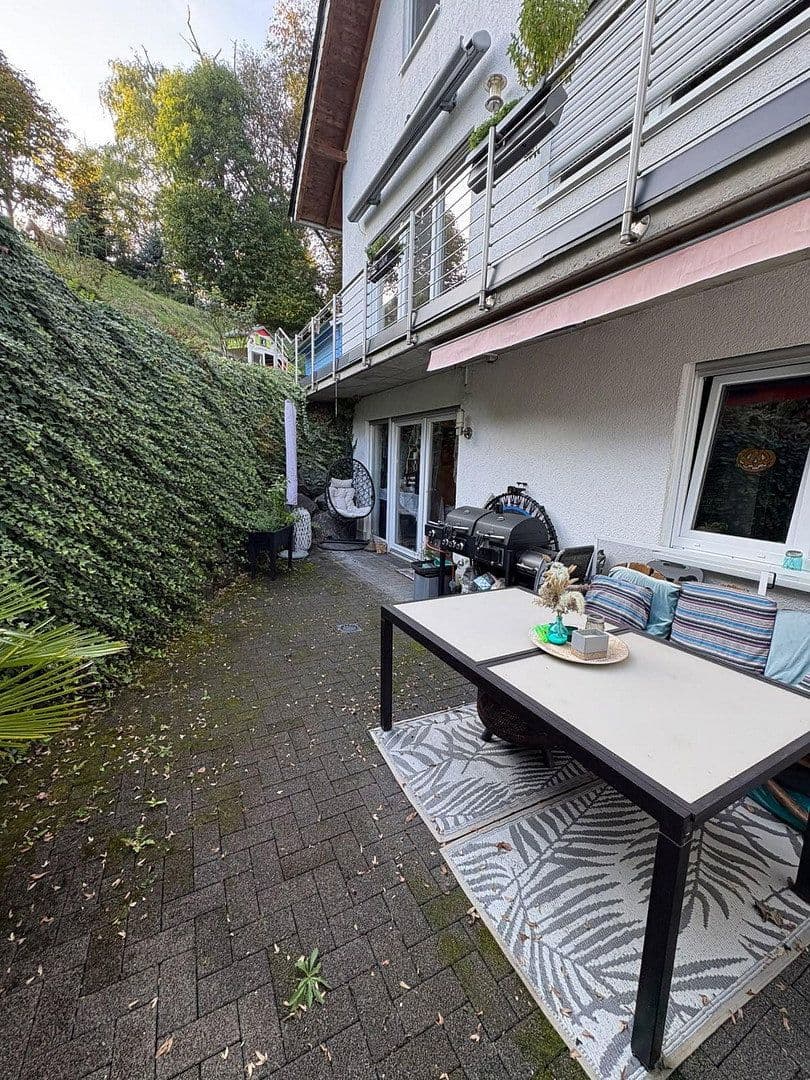 Pronájem bytu 3+1 90 m², Neunkirchen-Seelscheid, Severní Porýní-Vestfálsko Pronájem bytu 3+1 90 m², Neunkirchen-Seelscheid, Severní Porýní-Vestfálsko