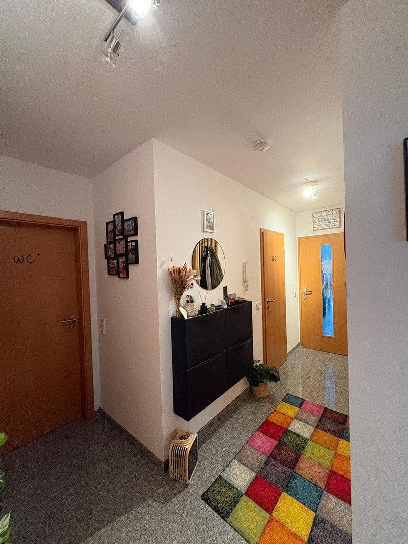 Pronájem bytu 3+1 90 m², Neunkirchen-Seelscheid, Severní Porýní-Vestfálsko Pronájem bytu 3+1 90 m², Neunkirchen-Seelscheid, Severní Porýní-Vestfálsko