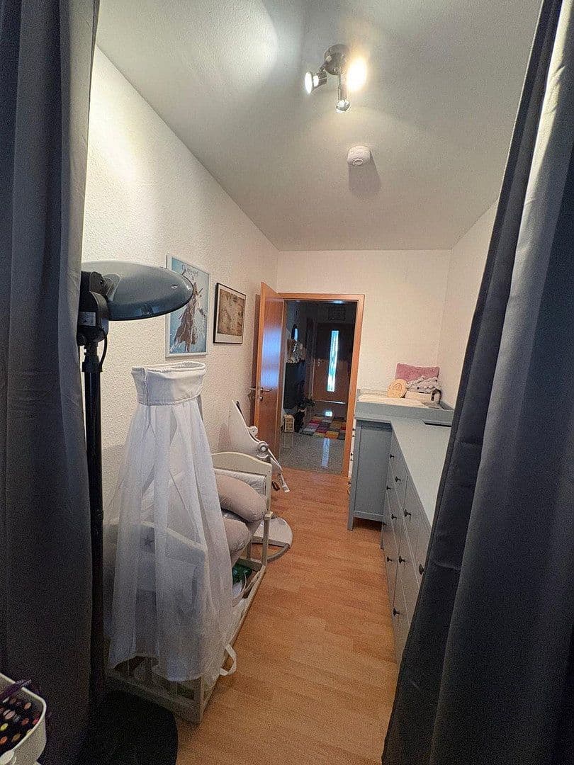 Pronájem bytu 3+1 90 m², Neunkirchen-Seelscheid, Severní Porýní-Vestfálsko Pronájem bytu 3+1 90 m², Neunkirchen-Seelscheid, Severní Porýní-Vestfálsko