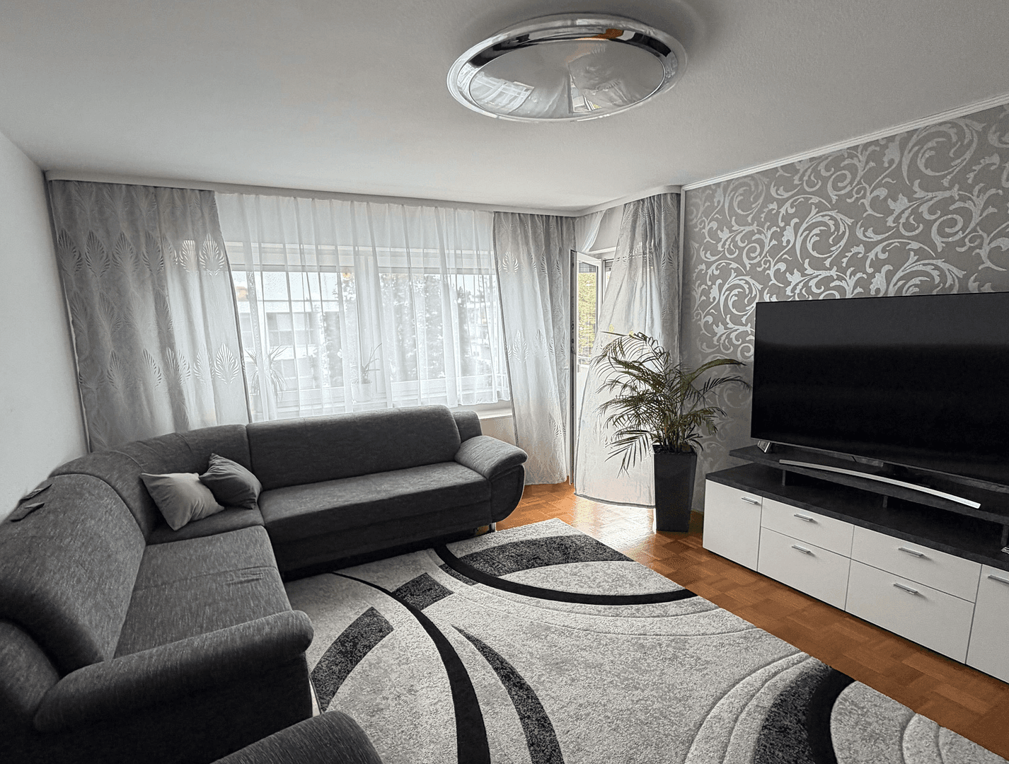 Prodej bytu 4+kk 97 m², Schillerstraße 6, Dillingen an der Donau, Bavorsko Prodej bytu 4+kk 97 m², Schillerstraße 6, Dillingen an der Donau, Bavorsko