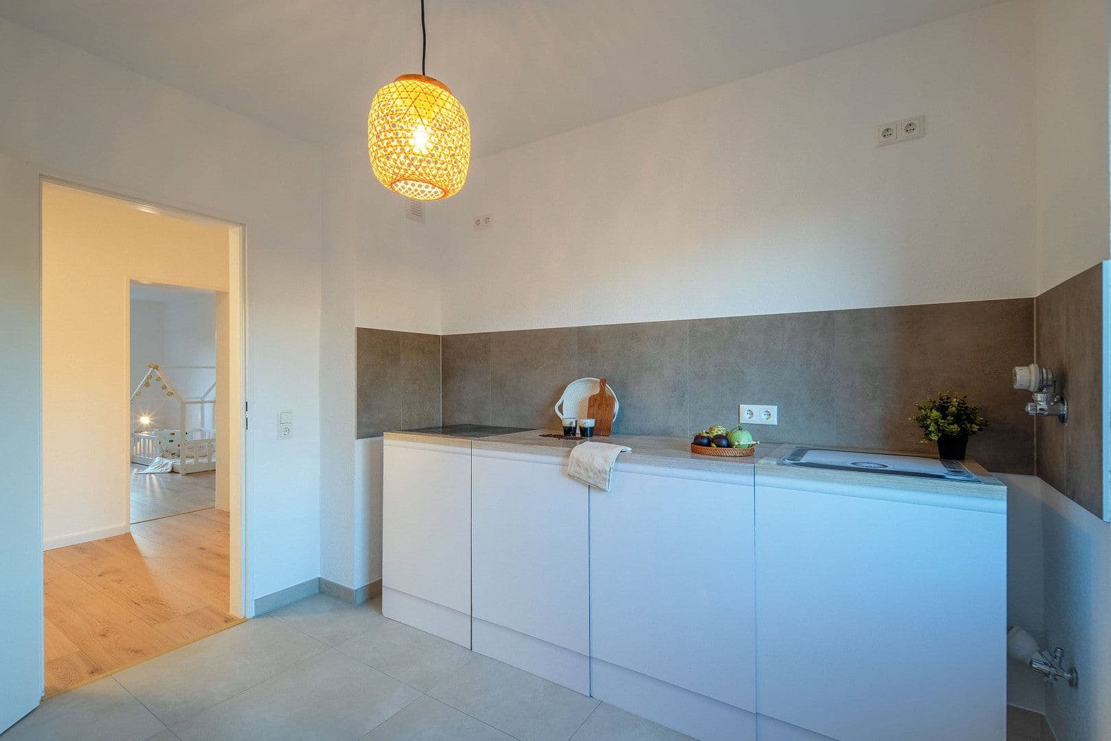 Prodej bytu 3+1 77 m², Frank-Wedekind-Straße, Wiesbaden, Hessen Prodej bytu 3+1 77 m², Frank-Wedekind-Straße, Wiesbaden, Hessen