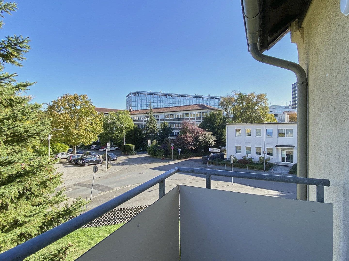 Pronájem bytu 3+1 66 m², Langenbeckstraße 4, Wiesbaden, Hessen Pronájem bytu 3+1 66 m², Langenbeckstraße 4, Wiesbaden, Hessen