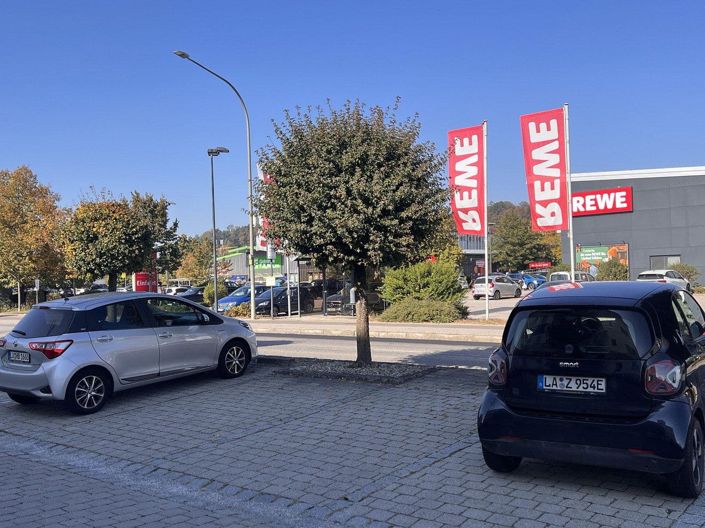 Pronájem nebytového prostoru 380 m², Opalstr. 19, Altdorf, Bavorsko Pronájem nebytového prostoru 380 m², Opalstr. 19, Altdorf, Bavorsko