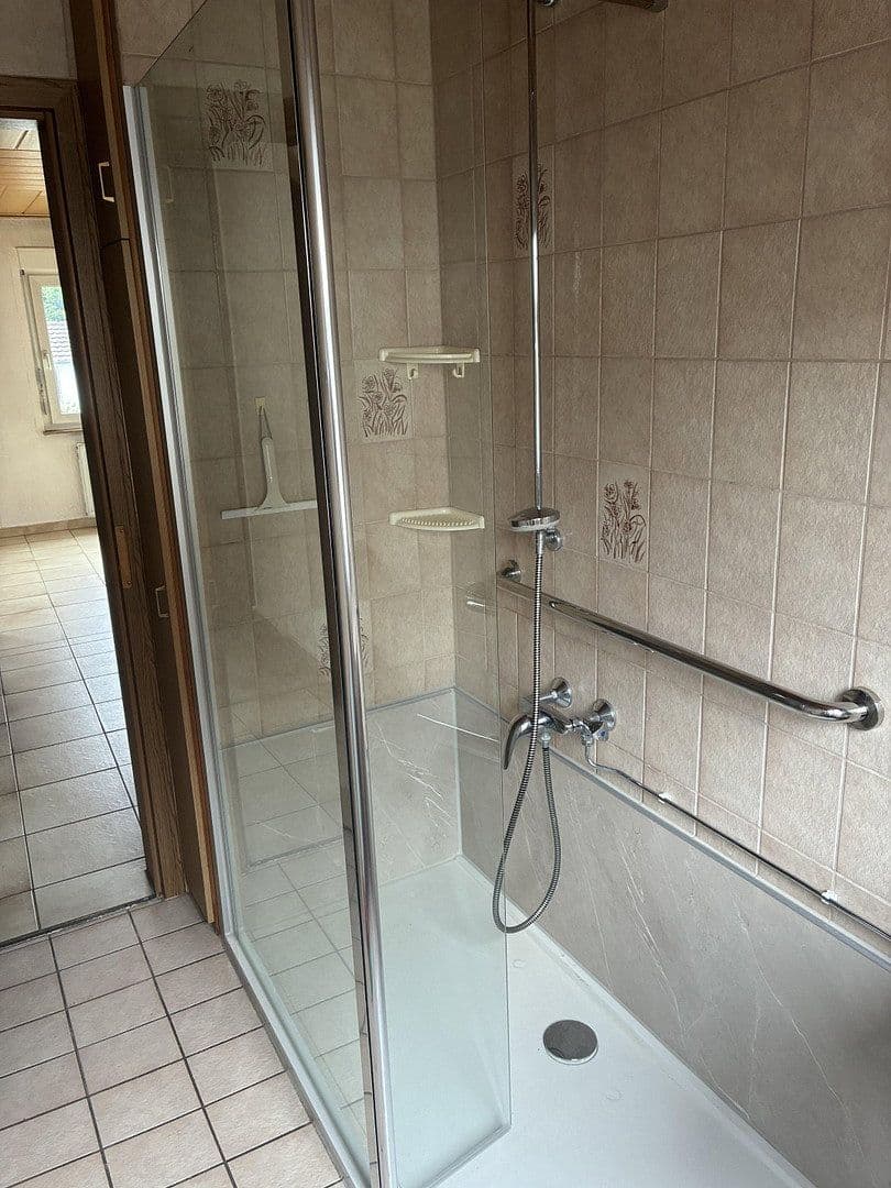 Prodej domu 170 m², pozemek 500 m², Ostfildern, Bádensko-Württembersko Prodej domu 170 m², pozemek 500 m², Ostfildern, Bádensko-Württembersko