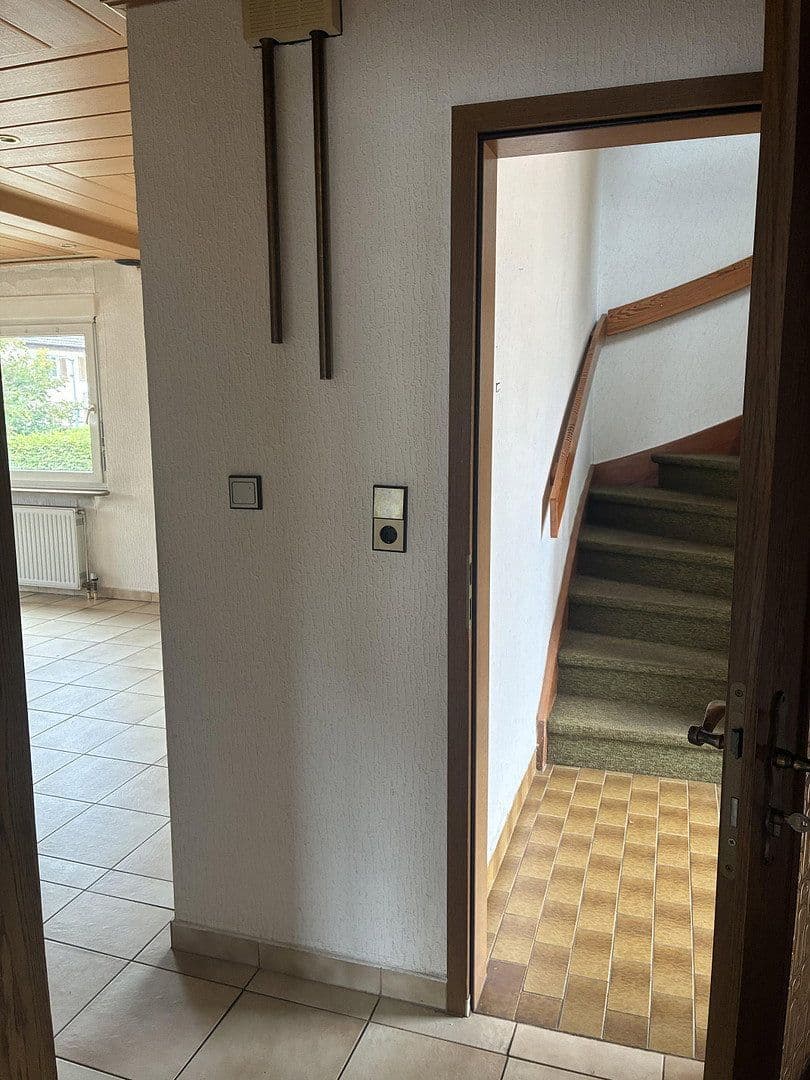 Prodej domu 170 m², pozemek 500 m², Ostfildern, Bádensko-Württembersko Prodej domu 170 m², pozemek 500 m², Ostfildern, Bádensko-Württembersko