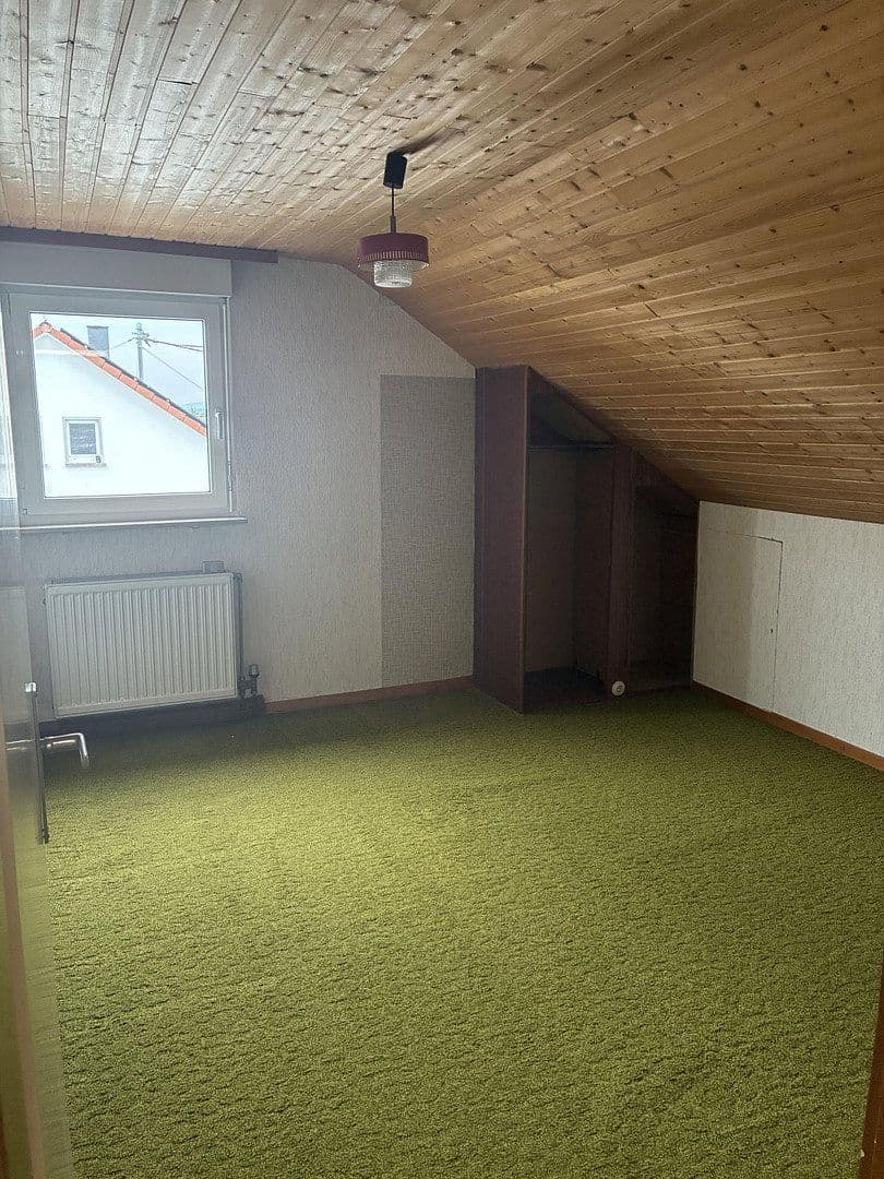Prodej domu 170 m², pozemek 500 m², Ostfildern, Bádensko-Württembersko Prodej domu 170 m², pozemek 500 m², Ostfildern, Bádensko-Württembersko