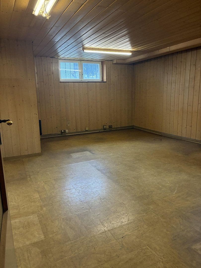 Prodej domu 170 m², pozemek 500 m², Ostfildern, Bádensko-Württembersko Prodej domu 170 m², pozemek 500 m², Ostfildern, Bádensko-Württembersko