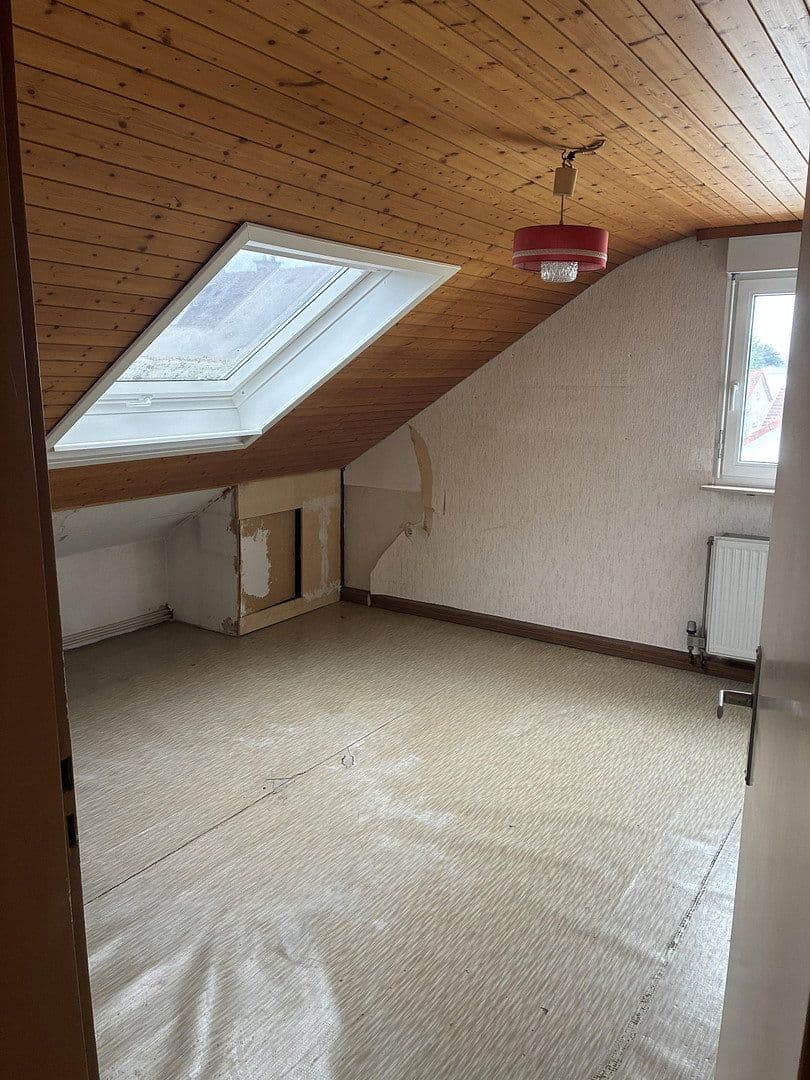 Prodej domu 170 m², pozemek 500 m², Ostfildern, Bádensko-Württembersko Prodej domu 170 m², pozemek 500 m², Ostfildern, Bádensko-Württembersko