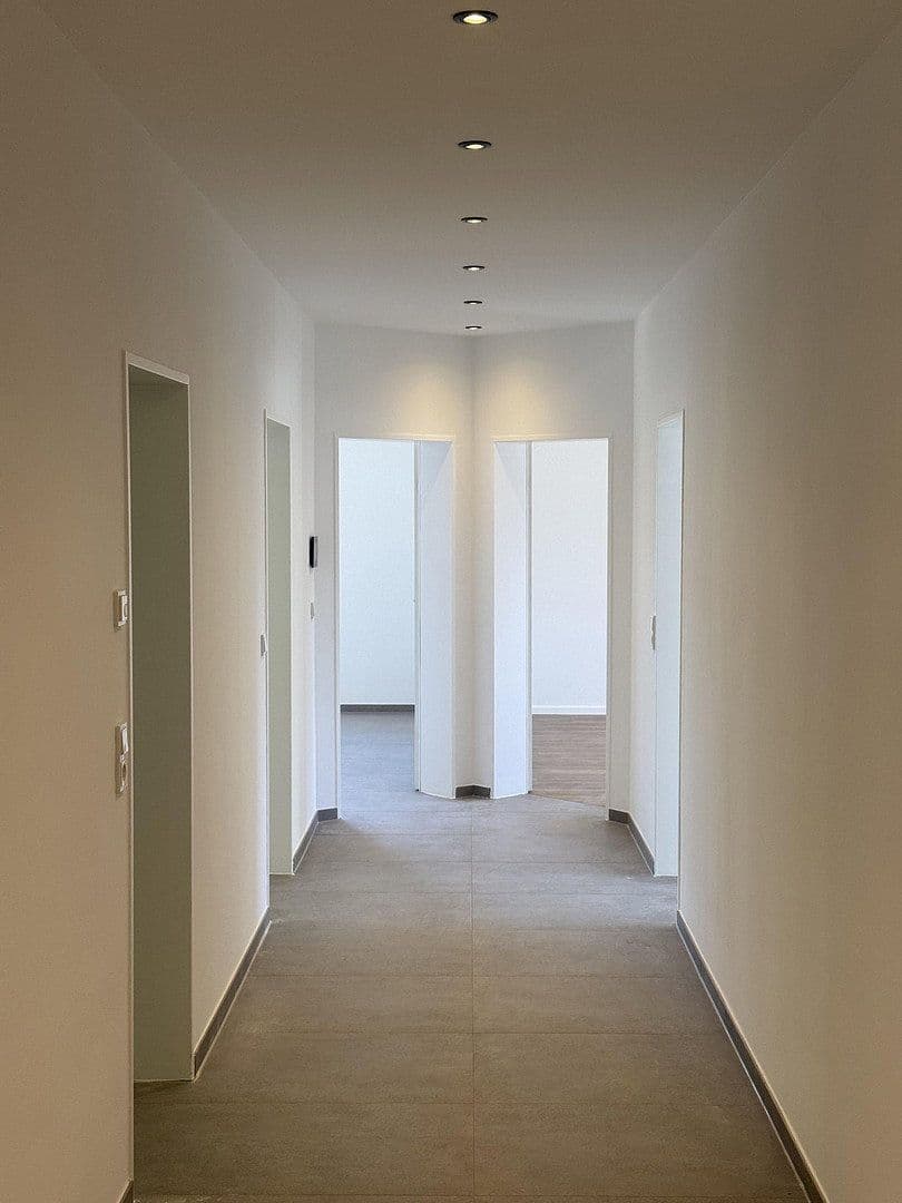 Pronájem kanceláře 99 m², Nidderau, Hessen Pronájem kanceláře 99 m², Nidderau, Hessen