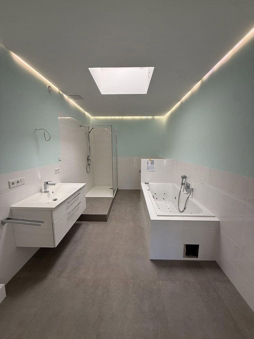 Pronájem kanceláře 99 m², Nidderau, Hessen Pronájem kanceláře 99 m², Nidderau, Hessen