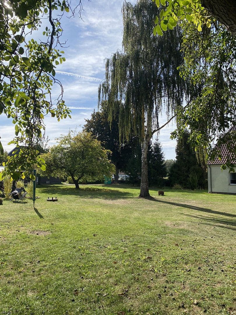 Prodej domu 258 m², pozemek 2.150 m², Retzower Strasse 21, Mirow, Mecklenburg-Vorpommern Prodej domu 258 m², pozemek 2.150 m², Retzower Strasse 21, Mirow, Mecklenburg-Vorpommern