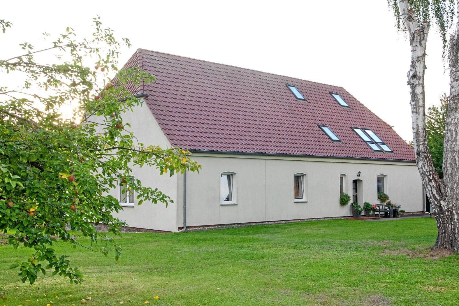 Prodej domu 258 m², pozemek 2.150 m², Retzower Strasse 21, Mirow, Mecklenburg-Vorpommern Prodej domu 258 m², pozemek 2.150 m², Retzower Strasse 21, Mirow, Mecklenburg-Vorpommern