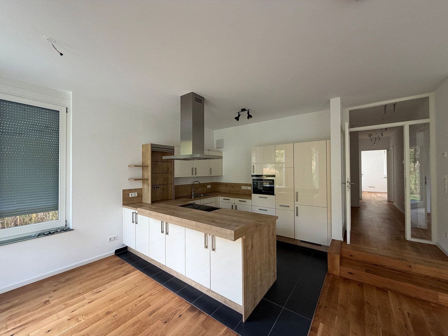 Prodej bytu 3+1 94 m², Possenhofener Str. 61, Starnberg, Bavorsko Prodej bytu 3+1 94 m², Possenhofener Str. 61, Starnberg, Bavorsko