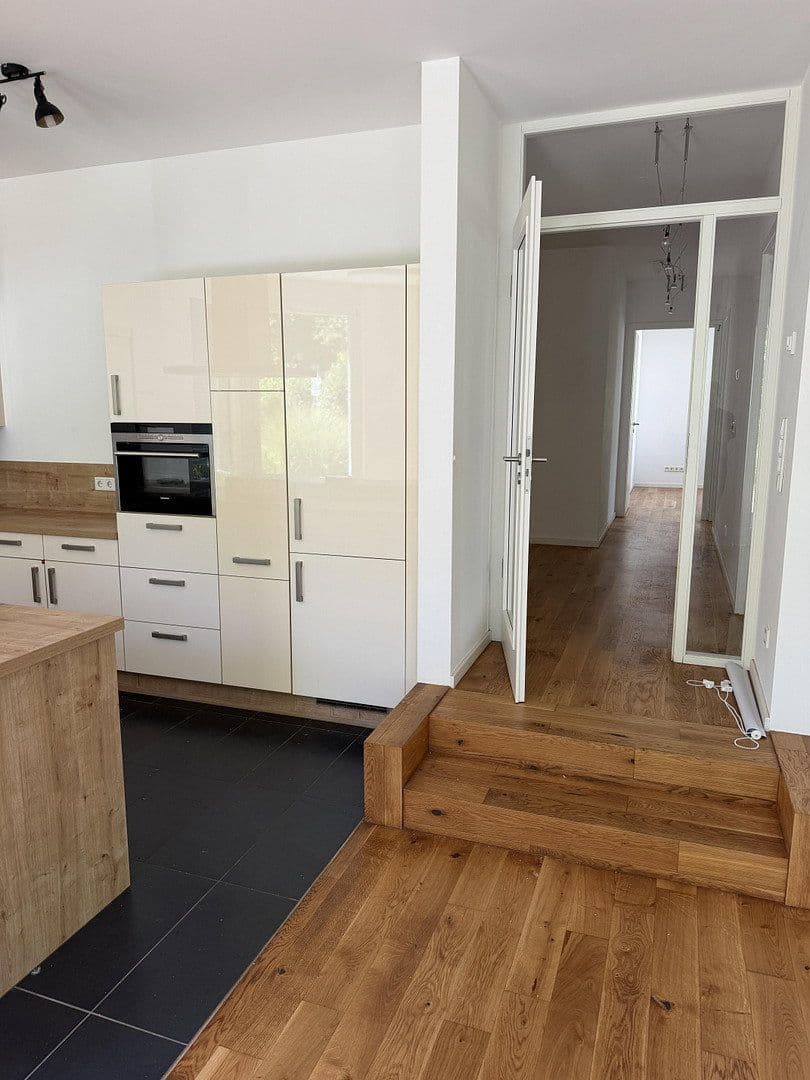Prodej bytu 3+1 94 m², Possenhofener Str. 61, Starnberg, Bavorsko Prodej bytu 3+1 94 m², Possenhofener Str. 61, Starnberg, Bavorsko