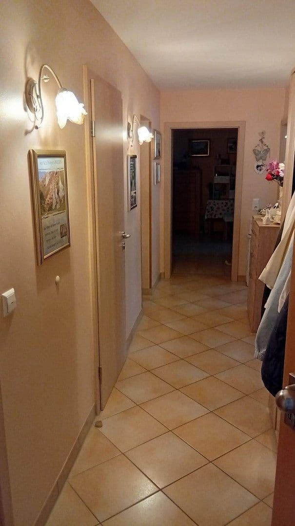 Prodej bytu 4+1 87 m², Metzingen, Bádensko-Württembersko Prodej bytu 4+1 87 m², Metzingen, Bádensko-Württembersko
