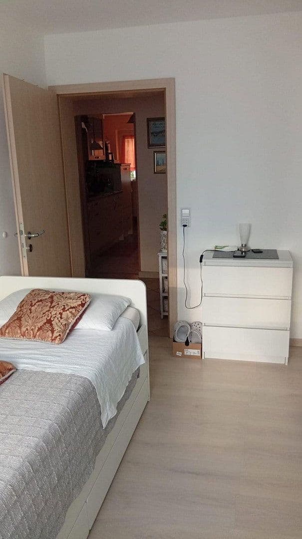 Prodej bytu 4+1 87 m², Metzingen, Bádensko-Württembersko Prodej bytu 4+1 87 m², Metzingen, Bádensko-Württembersko