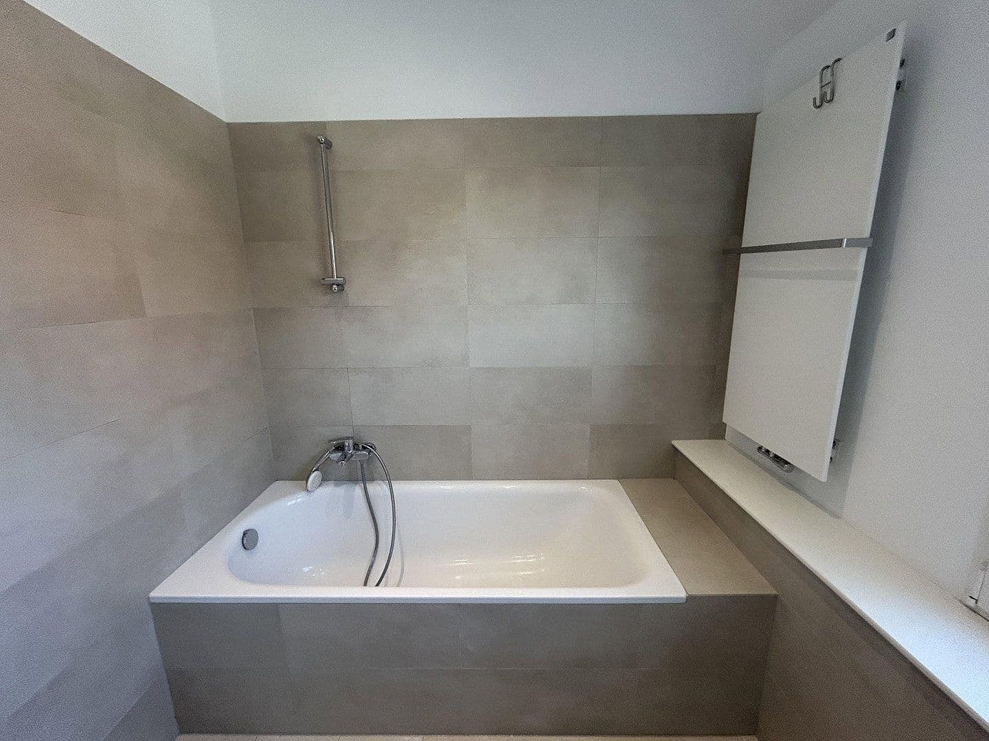 Prodej bytu 3+1 72 m², Finckensteinallee 97, Berlin, Berlín Prodej bytu 3+1 72 m², Finckensteinallee 97, Berlin, Berlín