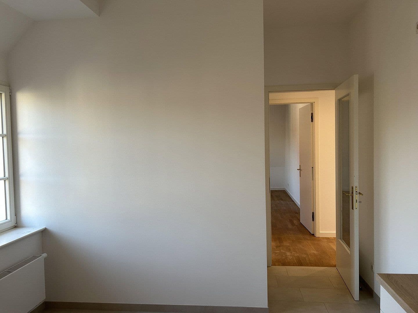 Prodej bytu 3+1 72 m², Finckensteinallee 97, Berlin, Berlín Prodej bytu 3+1 72 m², Finckensteinallee 97, Berlin, Berlín