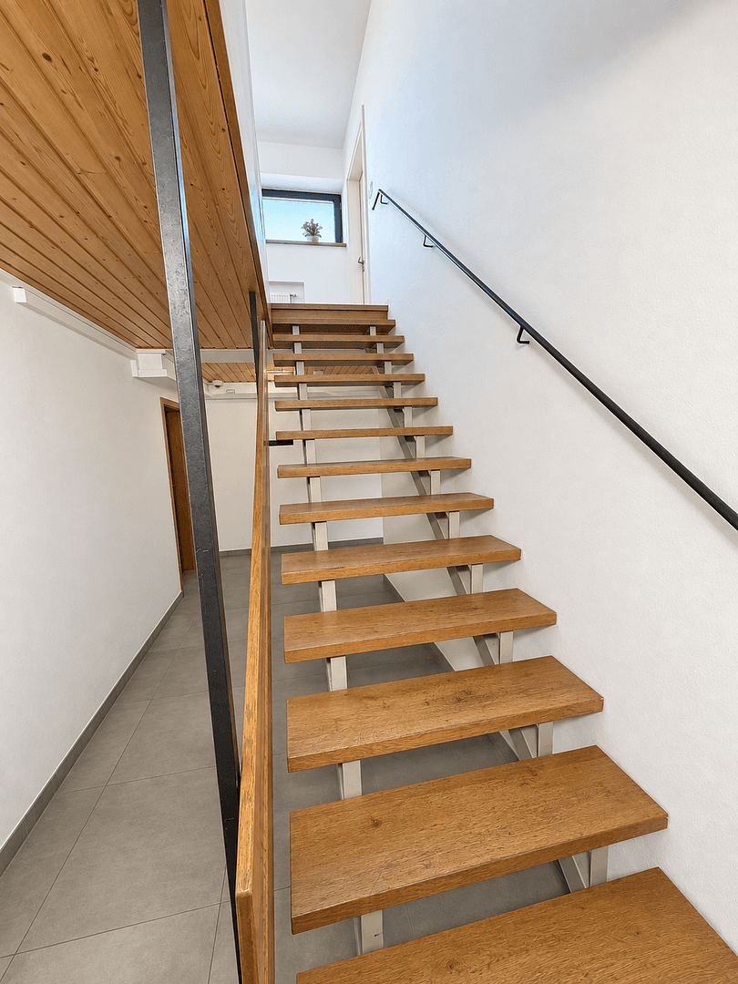 Pronájem domu 600 m², pozemek 800 m², Moosburg, Bavorsko Pronájem domu 600 m², pozemek 800 m², Moosburg, Bavorsko