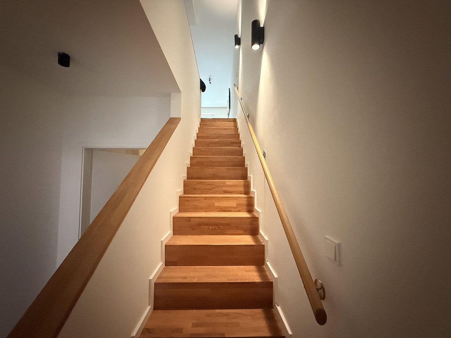 Pronájem bytu 4+1 126 m², Moislinger Allee 9k, Lübeck, Šlesvicko-Holštýnsko Pronájem bytu 4+1 126 m², Moislinger Allee 9k, Lübeck, Šlesvicko-Holštýnsko