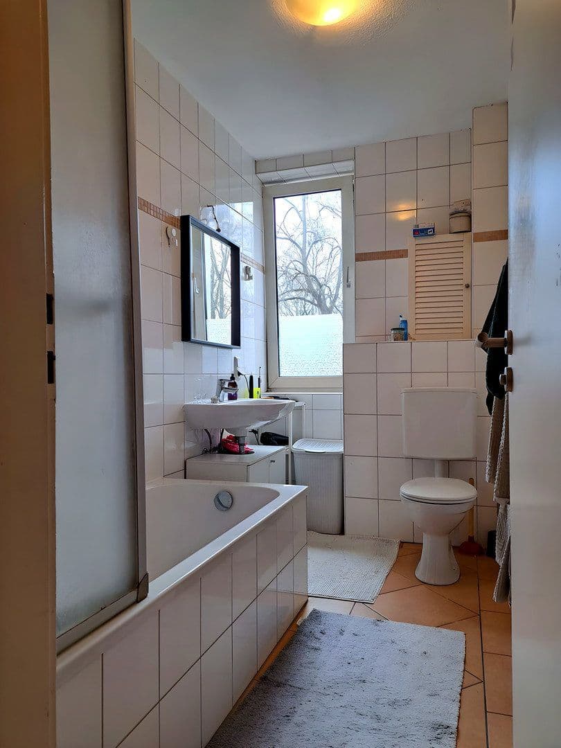 Pronájem bytu 2+1 66 m², Innere Kanalstraße 220, Köln, Severní Porýní-Vestfálsko Pronájem bytu 2+1 66 m², Innere Kanalstraße 220, Köln, Severní Porýní-Vestfálsko
