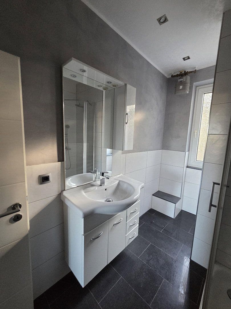 Pronájem bytu 2+1 59 m², Essen, Severní Porýní-Vestfálsko Pronájem bytu 2+1 59 m², Essen, Severní Porýní-Vestfálsko