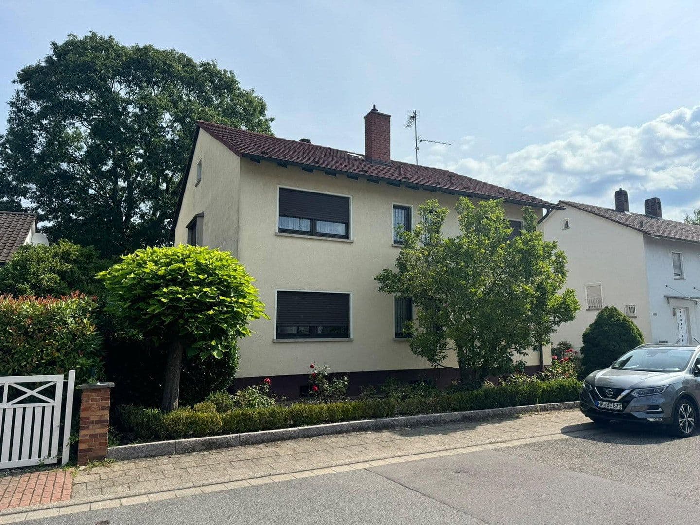 Prodej domu 196 m², pozemek 1.308 m², Lilienstrasse 67, Edingen-Neckarhausen, Bádensko-Württembersko Prodej domu 196 m², pozemek 1.308 m², Lilienstrasse 67, Edingen-Neckarhausen, Bádensko-Württembersko