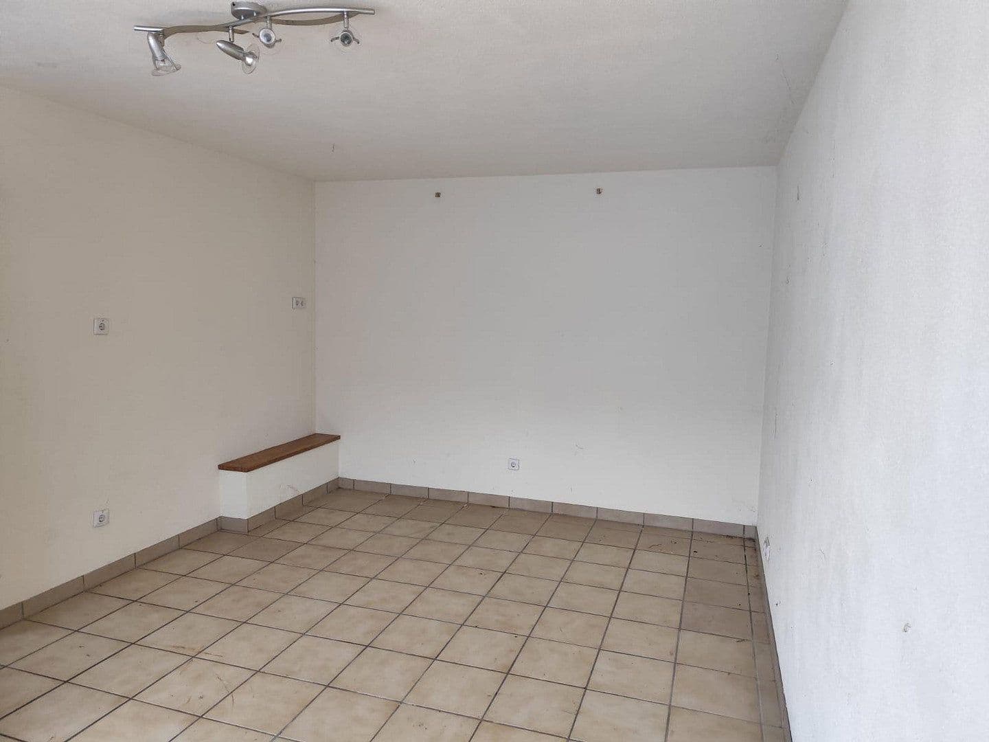 Prodej domu 240 m², pozemek 1.400 m², Rehlingen-Siersburg, Země Sársko Prodej domu 240 m², pozemek 1.400 m², Rehlingen-Siersburg, Země Sársko