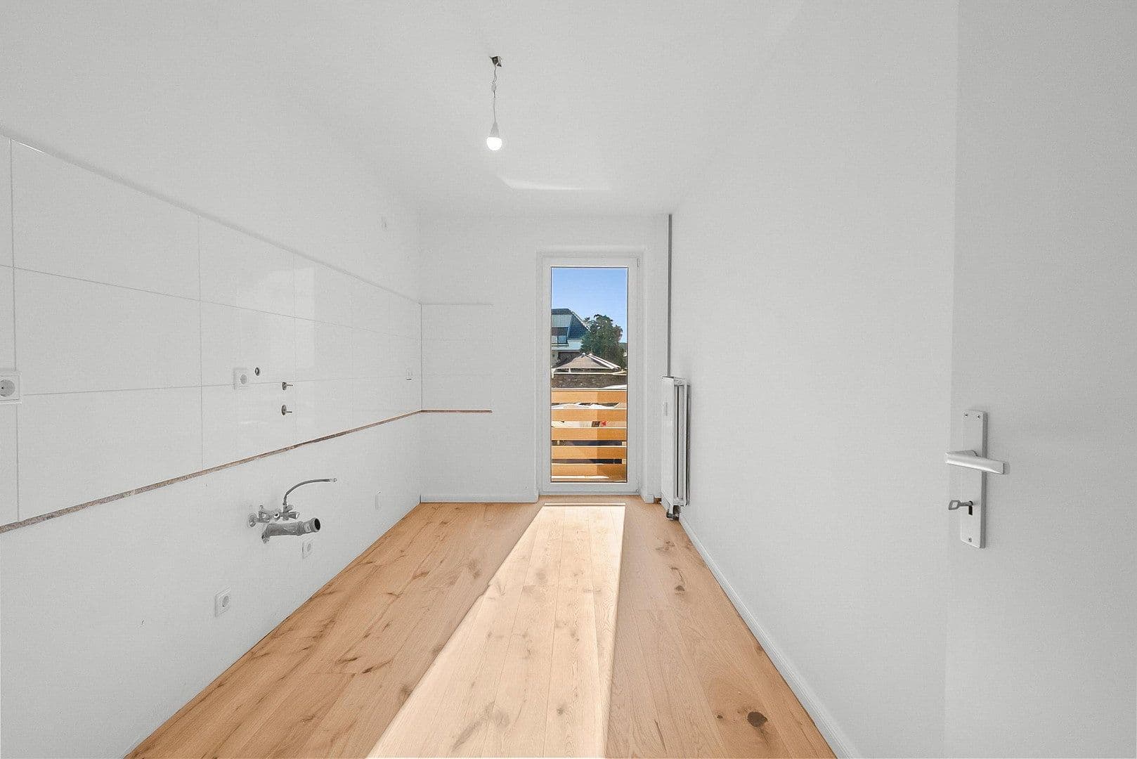 Pronájem bytu 3+kk 101 m², Alte Neusser Landstraße 259, Köln, Severní Porýní-Vestfálsko Pronájem bytu 3+kk 101 m², Alte Neusser Landstraße 259, Köln, Severní Porýní-Vestfálsko