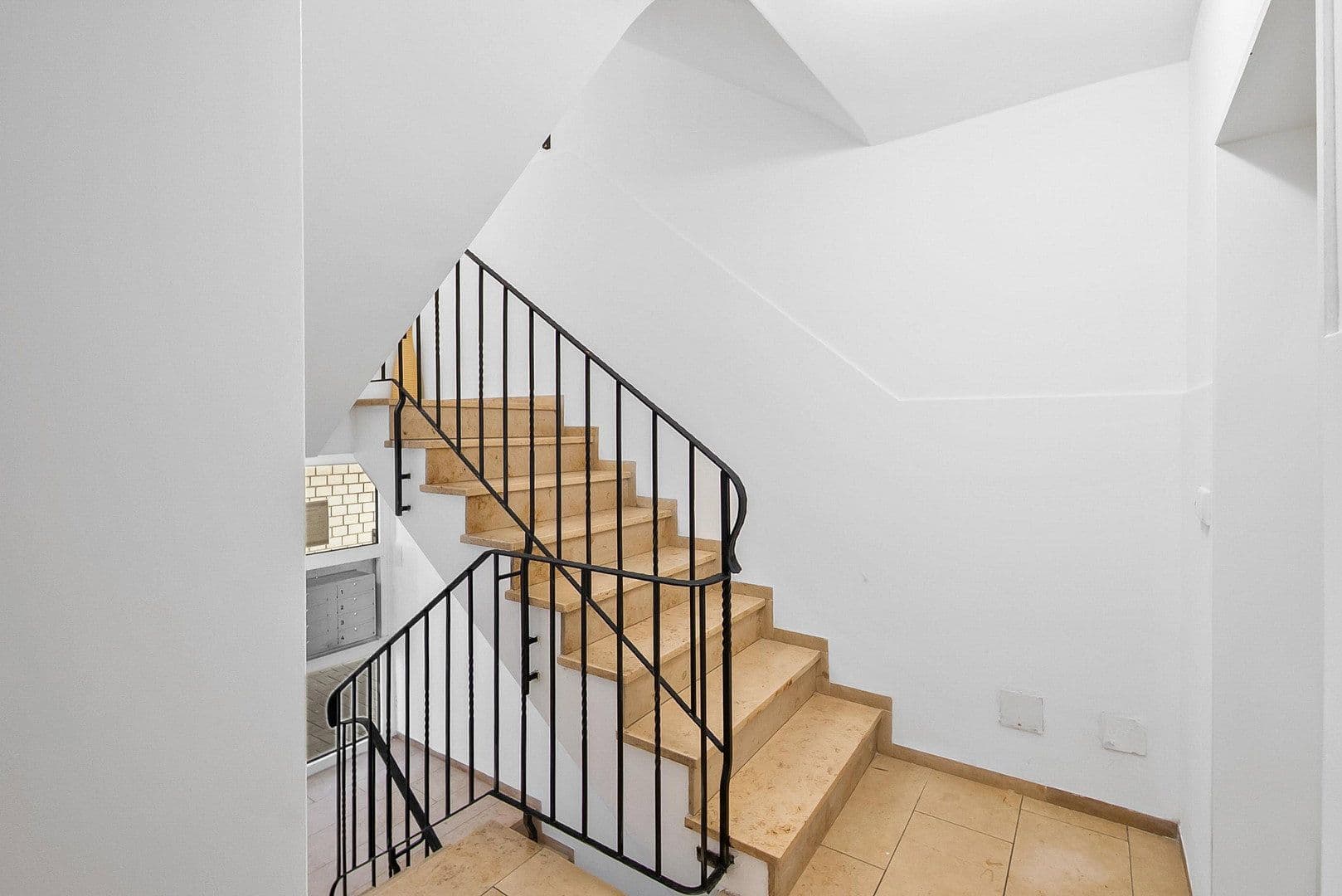 Pronájem bytu 3+kk 101 m², Alte Neusser Landstraße 259, Köln, Severní Porýní-Vestfálsko Pronájem bytu 3+kk 101 m², Alte Neusser Landstraße 259, Köln, Severní Porýní-Vestfálsko