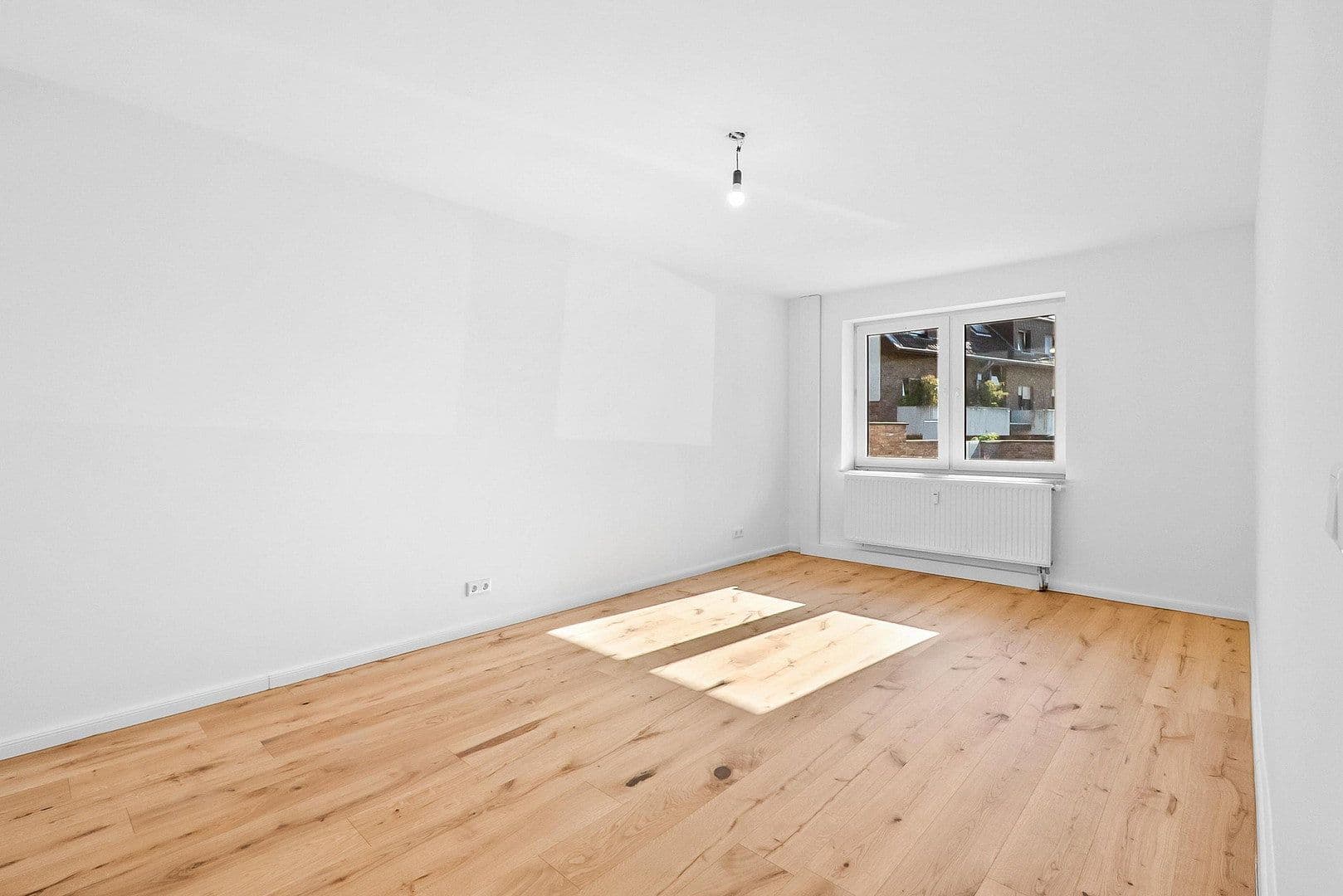 Pronájem bytu 3+kk 101 m², Alte Neusser Landstraße 259, Köln, Severní Porýní-Vestfálsko Pronájem bytu 3+kk 101 m², Alte Neusser Landstraße 259, Köln, Severní Porýní-Vestfálsko