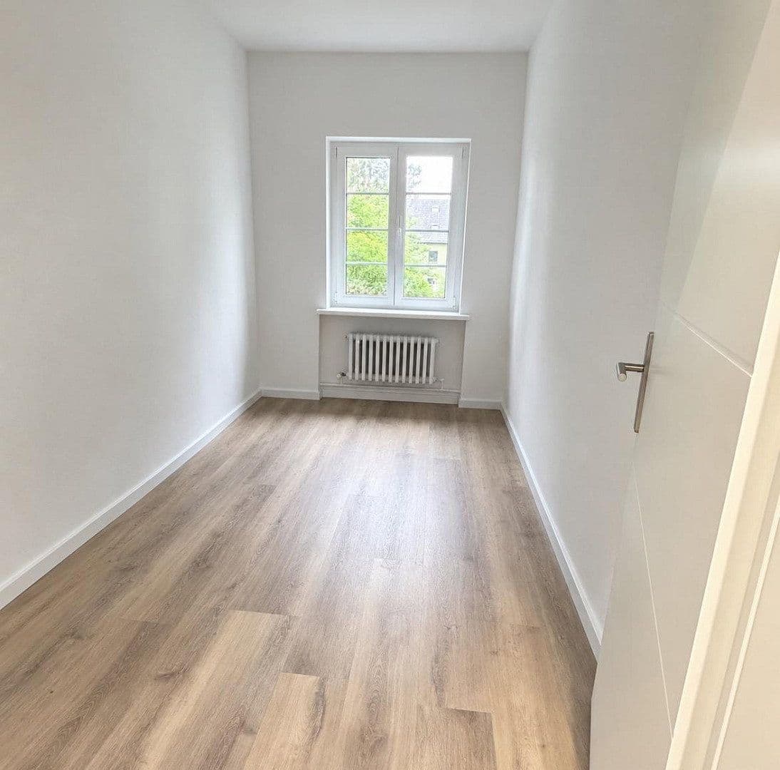 Prodej bytu 2+kk 62 m², Laehr`scher Jagdweg 15, Berlin, Berlín Prodej bytu 2+kk 62 m², Laehr`scher Jagdweg 15, Berlin, Berlín