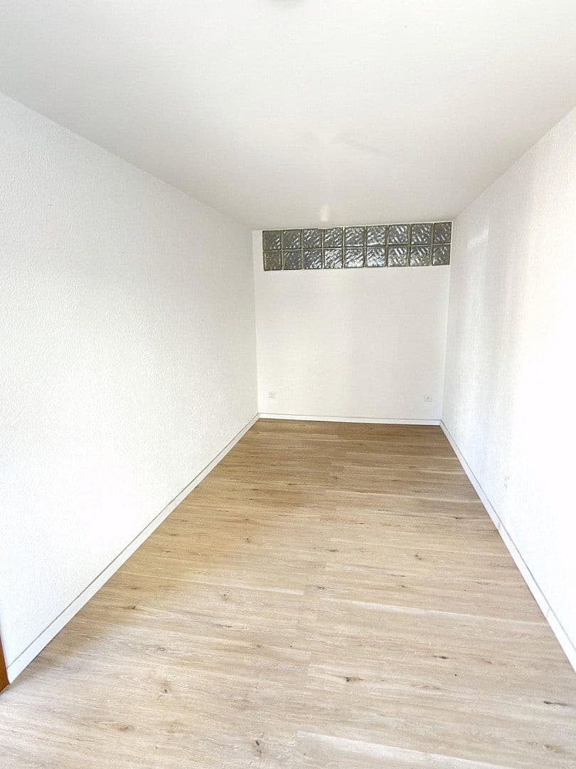 Pronájem bytu 2+1 43 m², Eutingen im Gäu, Bádensko-Württembersko Pronájem bytu 2+1 43 m², Eutingen im Gäu, Bádensko-Württembersko