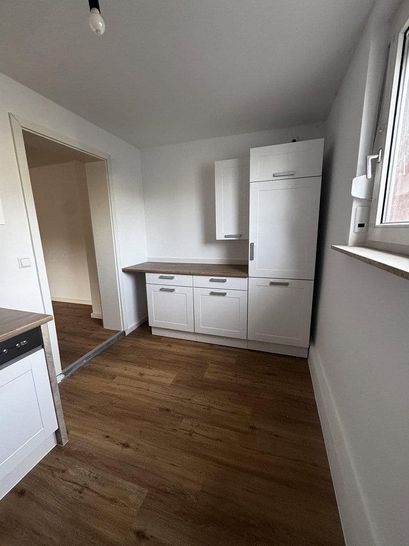 Pronájem domu 100 m², pozemek 300 m², Nibelungenstraße 37, Viernheim, Hessen Pronájem domu 100 m², pozemek 300 m², Nibelungenstraße 37, Viernheim, Hessen