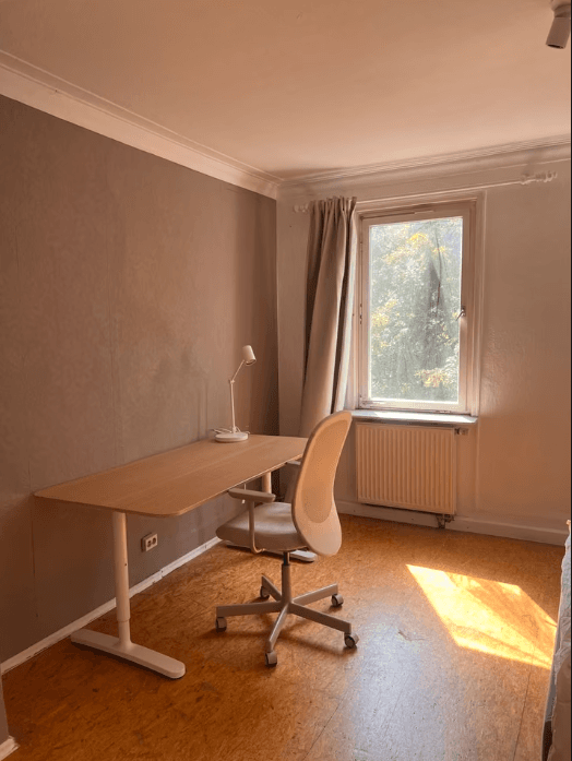 Pronájem bytu 4+1 105 m², Lindenschulstraße 12, Stuttgart, Bádensko-Württembersko Pronájem bytu 4+1 105 m², Lindenschulstraße 12, Stuttgart, Bádensko-Württembersko