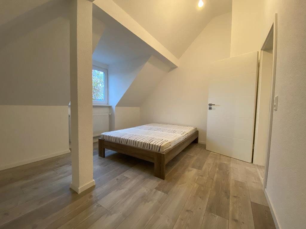 Pronájem bytu 3+1 45 m², Blücherstr. 20, Pforzheim, Bádensko-Württembersko Pronájem bytu 3+1 45 m², Blücherstr. 20, Pforzheim, Bádensko-Württembersko
