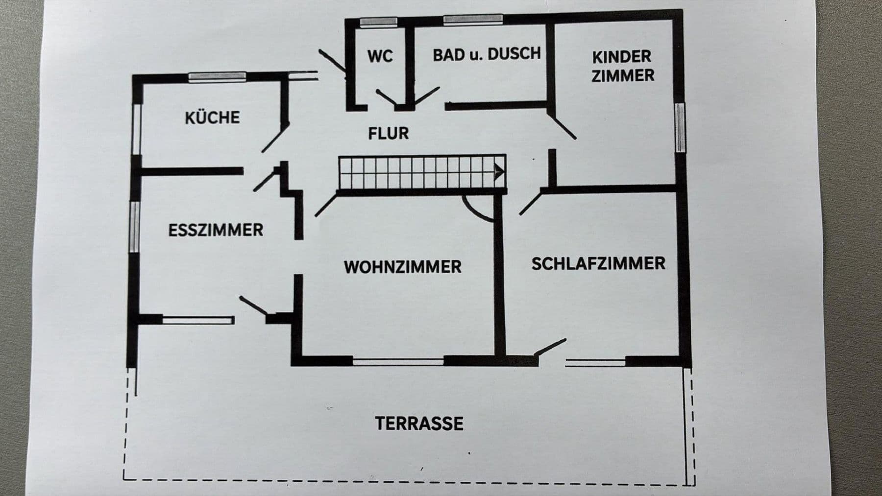 Pronájem domu 219 m², pozemek 1.200 m², Waldstraße 31, Elz, Hessen Pronájem domu 219 m², pozemek 1.200 m², Waldstraße 31, Elz, Hessen