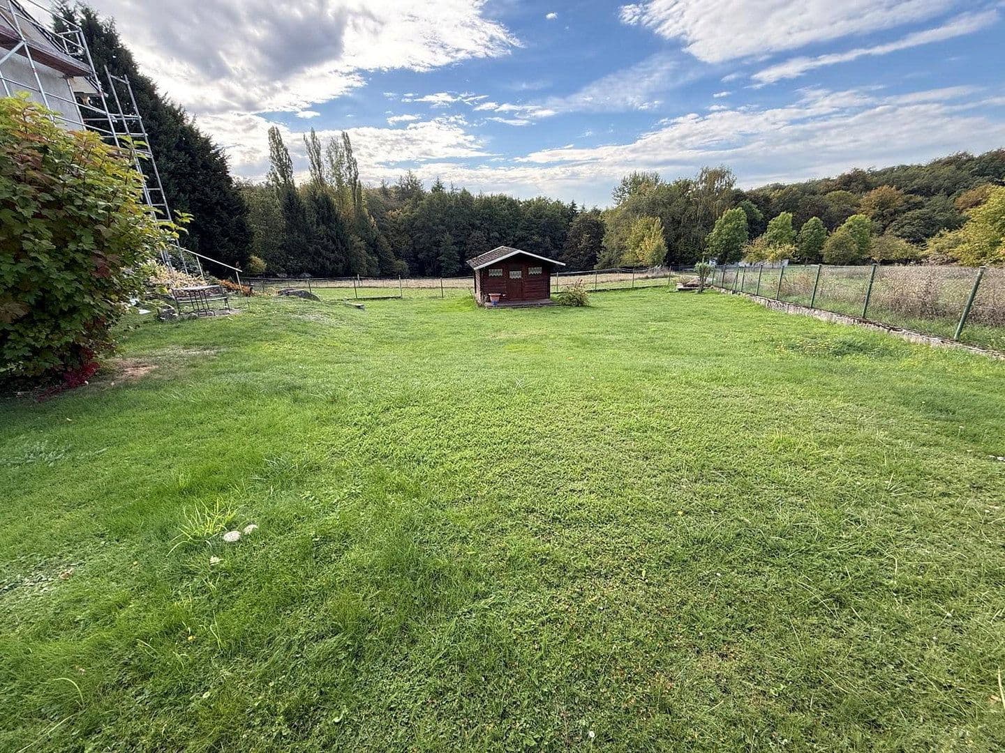 Pronájem domu 219 m², pozemek 1.200 m², Waldstraße 31, Elz, Hessen Pronájem domu 219 m², pozemek 1.200 m², Waldstraße 31, Elz, Hessen