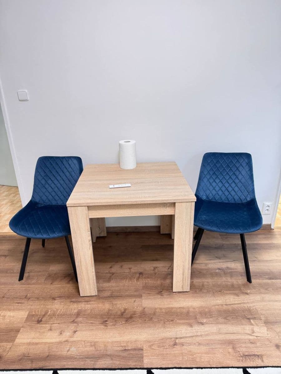 Pronájem bytu 1+1 35 m², Varnsdorfská, Praha, Praha Pronájem bytu 1+1 35 m², Varnsdorfská, Praha, Praha