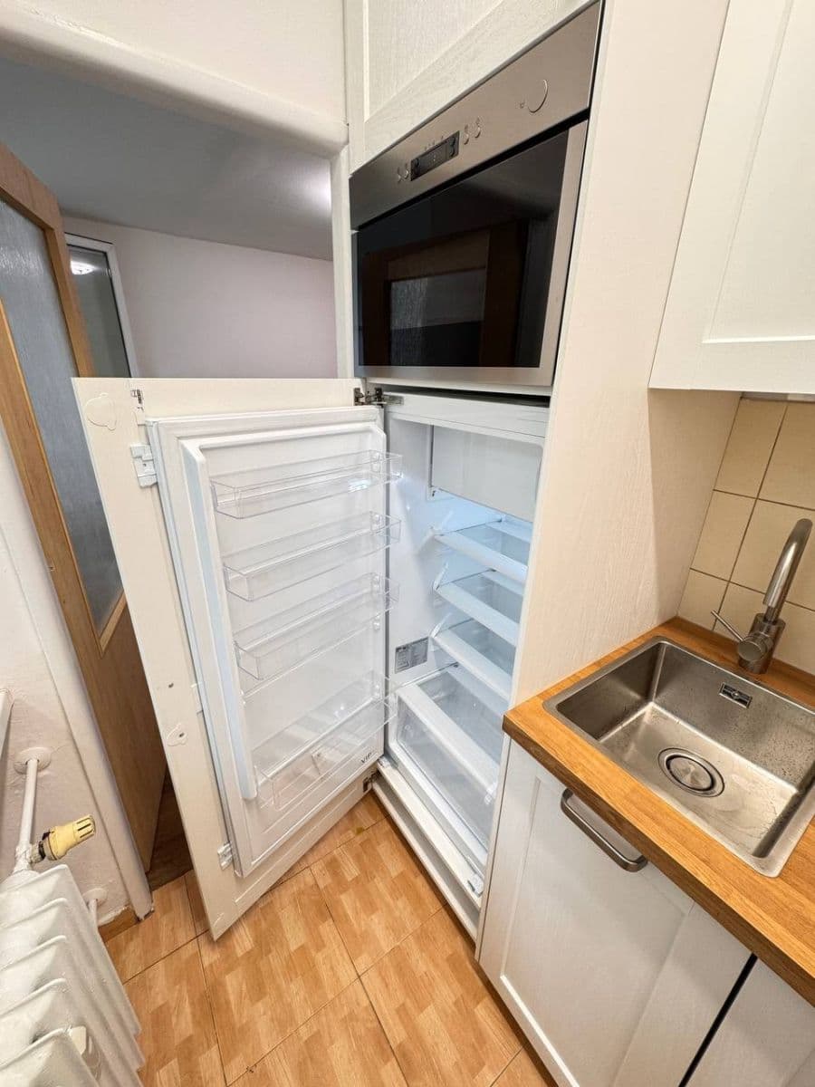 Pronájem bytu 1+1 35 m², Varnsdorfská, Praha, Praha Pronájem bytu 1+1 35 m², Varnsdorfská, Praha, Praha