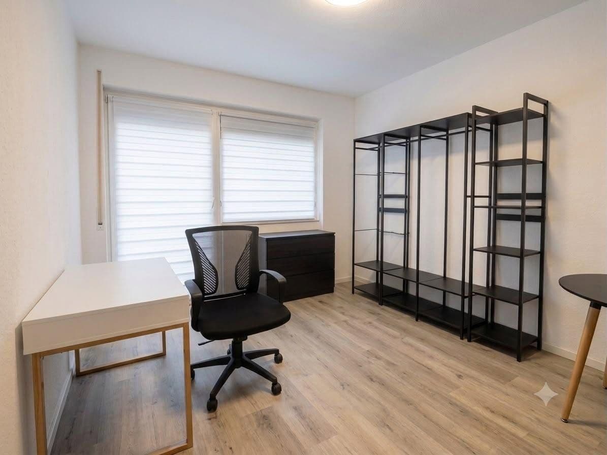 Pronájem bytu 1+1 24 m², Weidenweg 20, Erlangen, Bavorsko Pronájem bytu 1+1 24 m², Weidenweg 20, Erlangen, Bavorsko