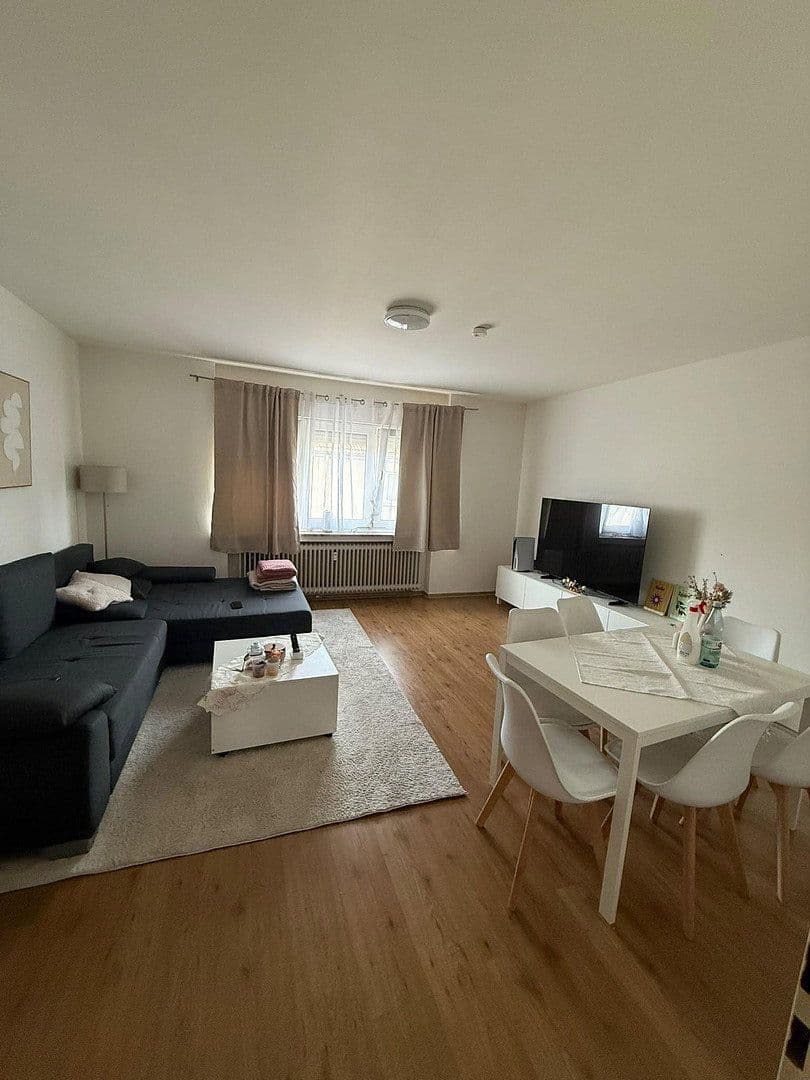 Pronájem bytu 2+1 68 m², Wupperstraße 54, Solingen, Severní Porýní-Vestfálsko Pronájem bytu 2+1 68 m², Wupperstraße 54, Solingen, Severní Porýní-Vestfálsko