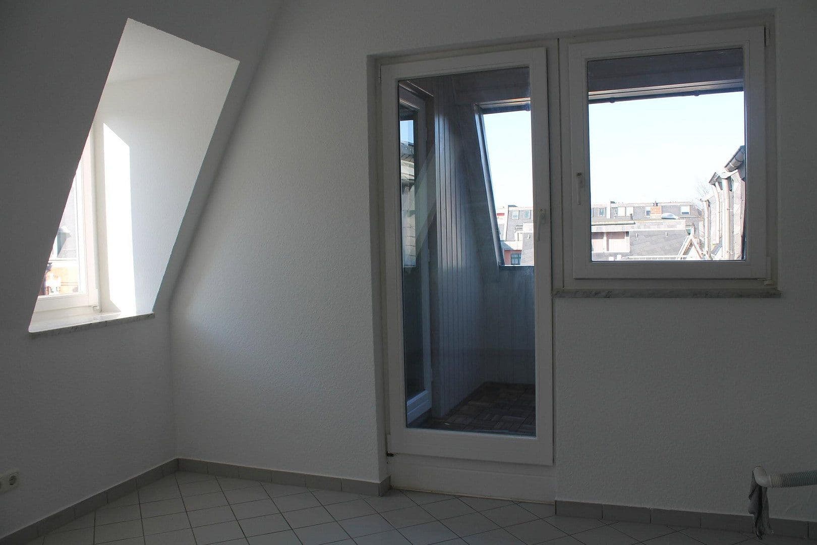 Pronájem bytu 4+kk 107 m², Friedrich-Engels-Straße 49, Cvikov, Sasko Pronájem bytu 4+kk 107 m², Friedrich-Engels-Straße 49, Cvikov, Sasko