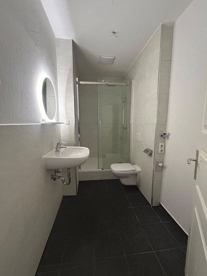 Pronájem bytu 5+1 150 m², Paracelsusstraße 2c, Halle (Saale), Sasko-Anhaltsko Pronájem bytu 5+1 150 m², Paracelsusstraße 2c, Halle (Saale), Sasko-Anhaltsko